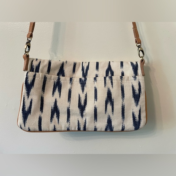 Mercado Global Design Canvas Crossbody Purse - Picture 7 of 10